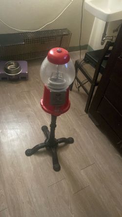 Bubble gum machine full