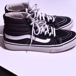 Women’s/Men’s  Vans