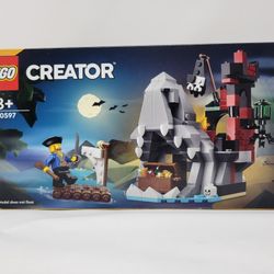 LEGO Creator Scary Pirate Island 40597