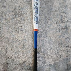 Easton Quantam Baseball Bat (BRAND NEW)