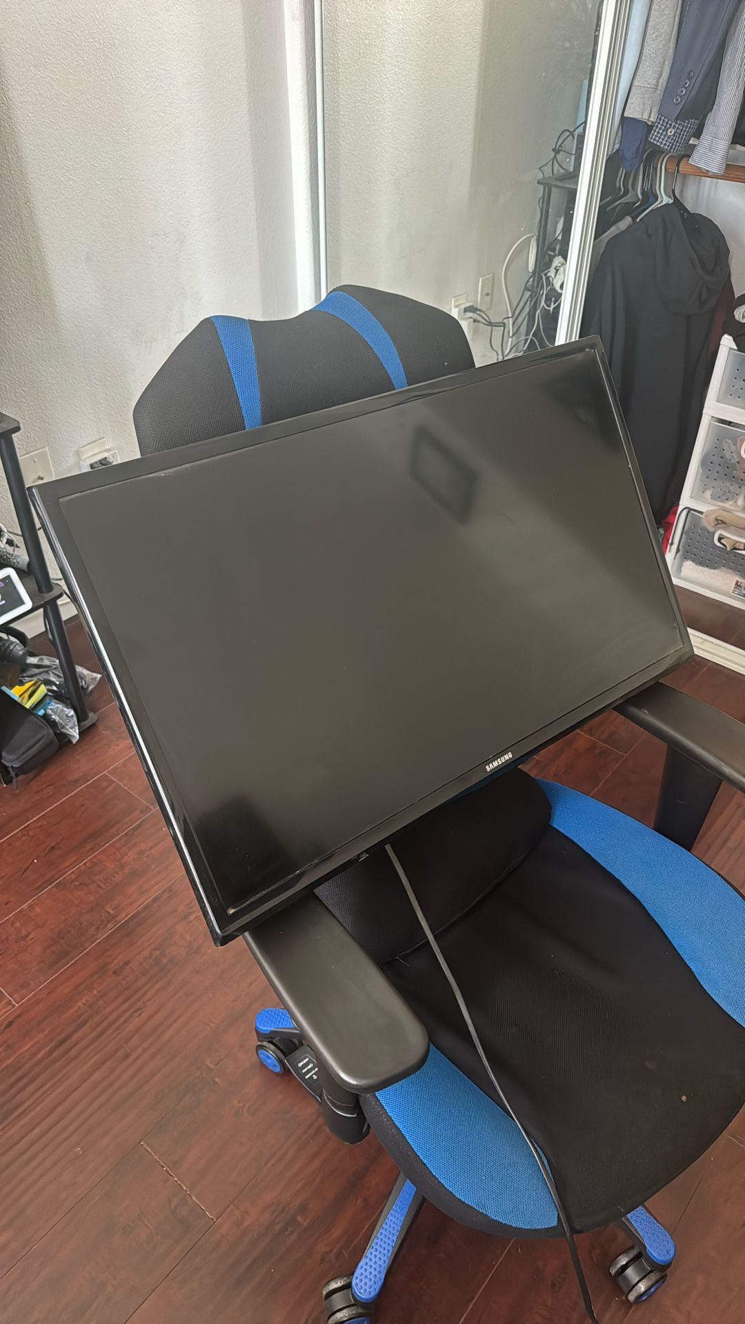 Samsung 32" LED TV