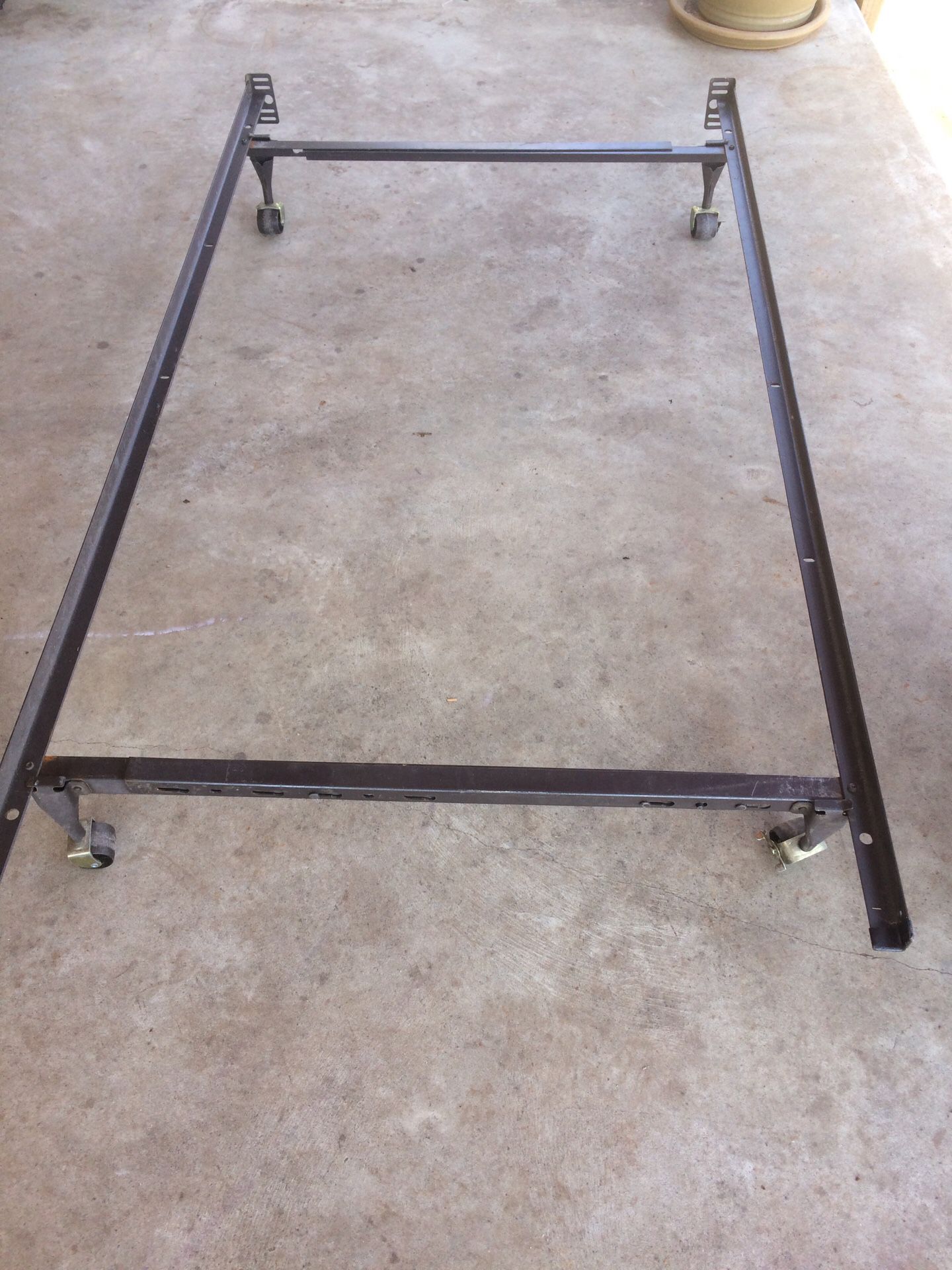 Queen or twin metal bed frame