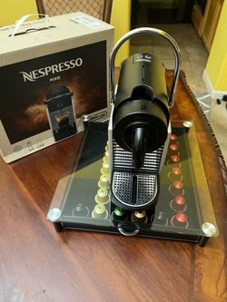 Nespresso Pixie Espresso Machine by De'Longhi 1100ml + glass coffee pod holder