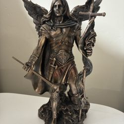 Archangel Gabriel Statue 