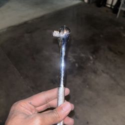 Socket Wrench 