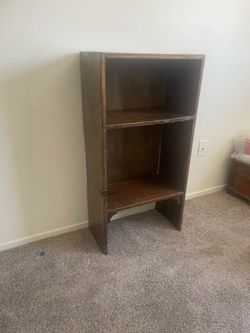 Wood bookcase