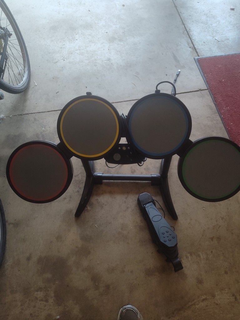 Tony Hawk Ride for Wii. Drums and guitars for Rock Band