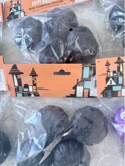 Mini Black & Purple Glitter Pumpkins + Silver  Skull Picks