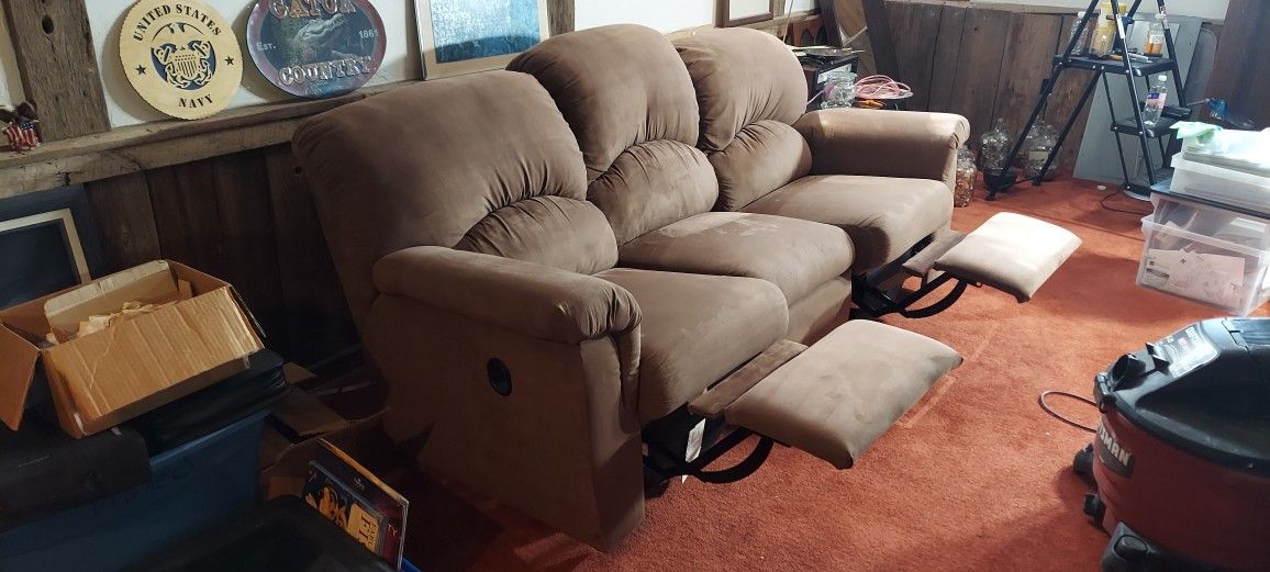 Reclining Sofa Like New