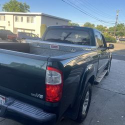 Toyota Tundra 2004 Limited