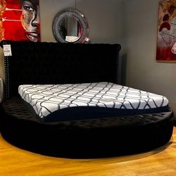 [OM] 🟪 Only $45 initial then take it home 🏡 Brand New Delilah Queen Size Black Circle Bed With Storage 