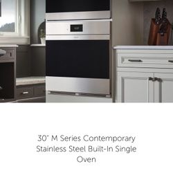 NEW 1 Wolf Oven M Contemporary Series Stainless Steel 