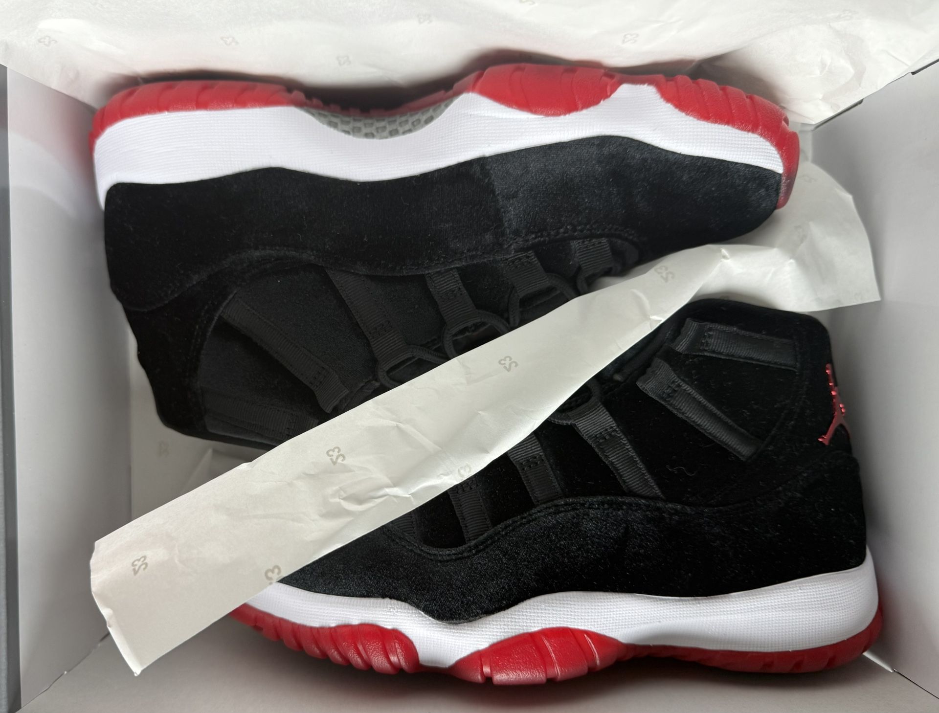 AIR JORDAN 11 RETRO 2024