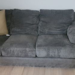 Couch And 2 Chairs 