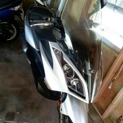 Kymco Downtown 300i 