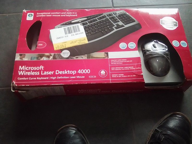 Microsoft Wireless Laser Desktop 4000
