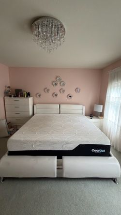 King size bed