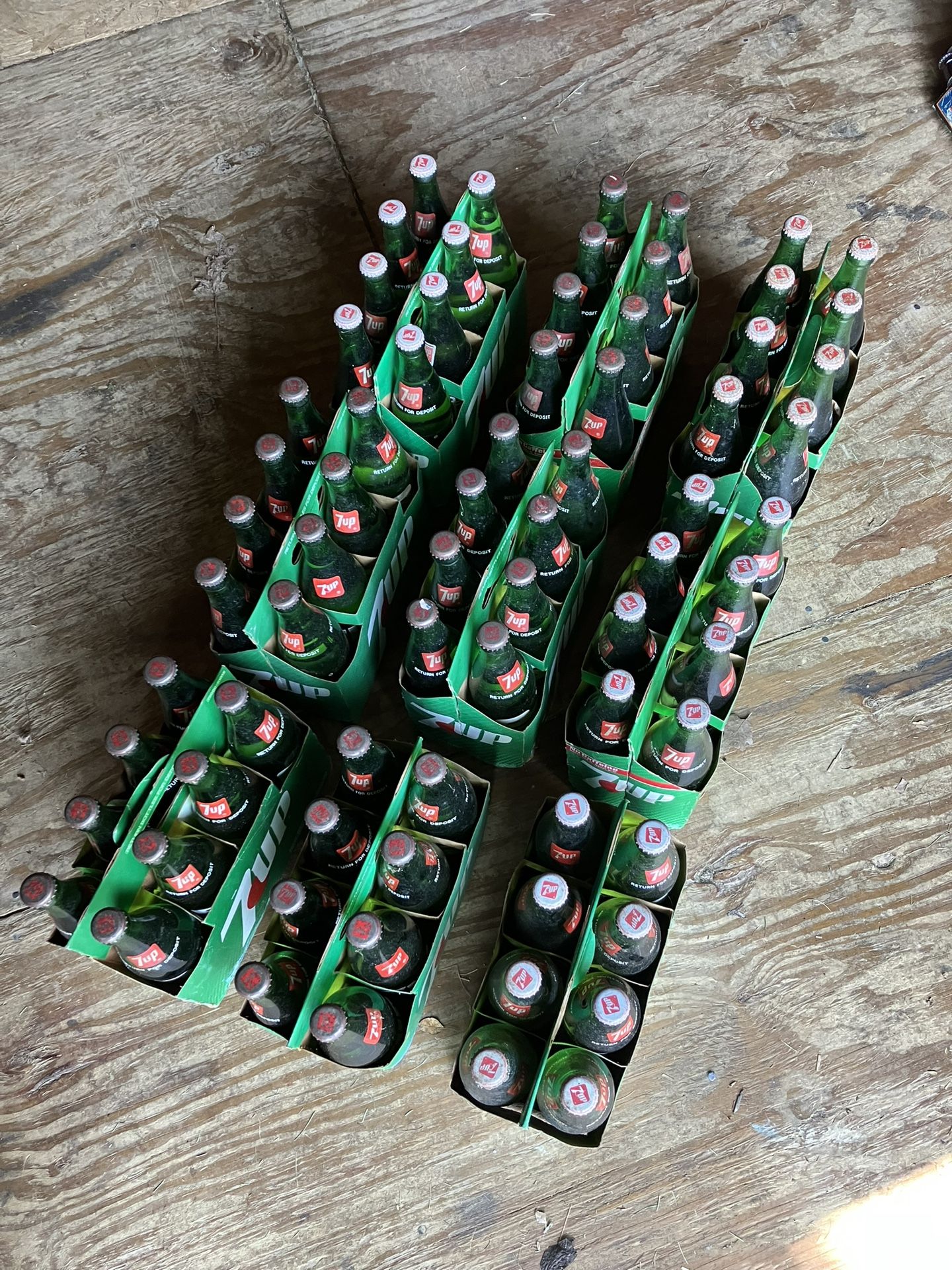 Parma Hts - 100 Bottles 7up Full 1970”s - $ 80