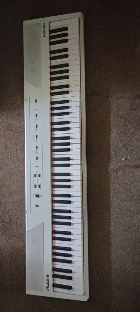 🔥PICK UP TODAY🔥 Alesis Recital 88-Key Digital Piano – Great Condition