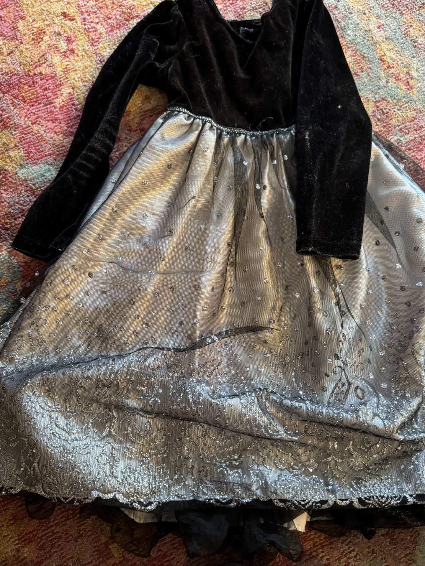 Perfectly Dressed , Party Dress .Size 6,$10