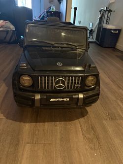 Mercedes electric toy car
