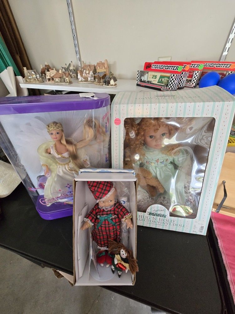 3 BRAND NEW DOLLS WITH BOX