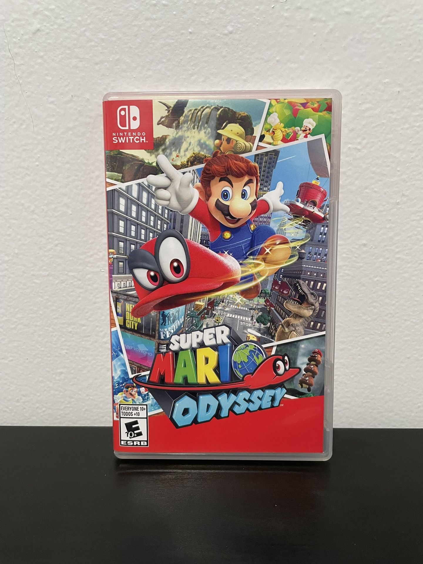 Super Mario Odyssey - Nintendo Switch - Like New - Amiibo Compatible - Game