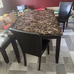 Dinning Table 