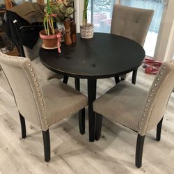Black Round Dining Table And Chairs 