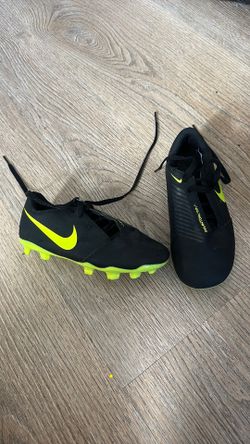Kids Soccer Cleats