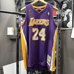 100% Authentic Mitchell & Ness Kobe Bryant 08-09 LA Lakers Finals Jersey Sz 48XL READ