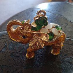 Necklace Elephant Pendant