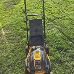 CUB CADET 6.75 HP SELF PROPELLED LAWN MOWER