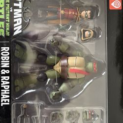 Batman Vs Teenage Mutant Ninja Turtles Robin and Raphael