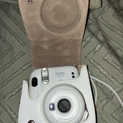 Fujifilm Instax Mini 11 Ice White Camera 