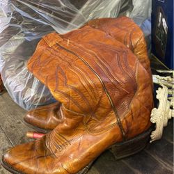 Boots Size 7 12 D