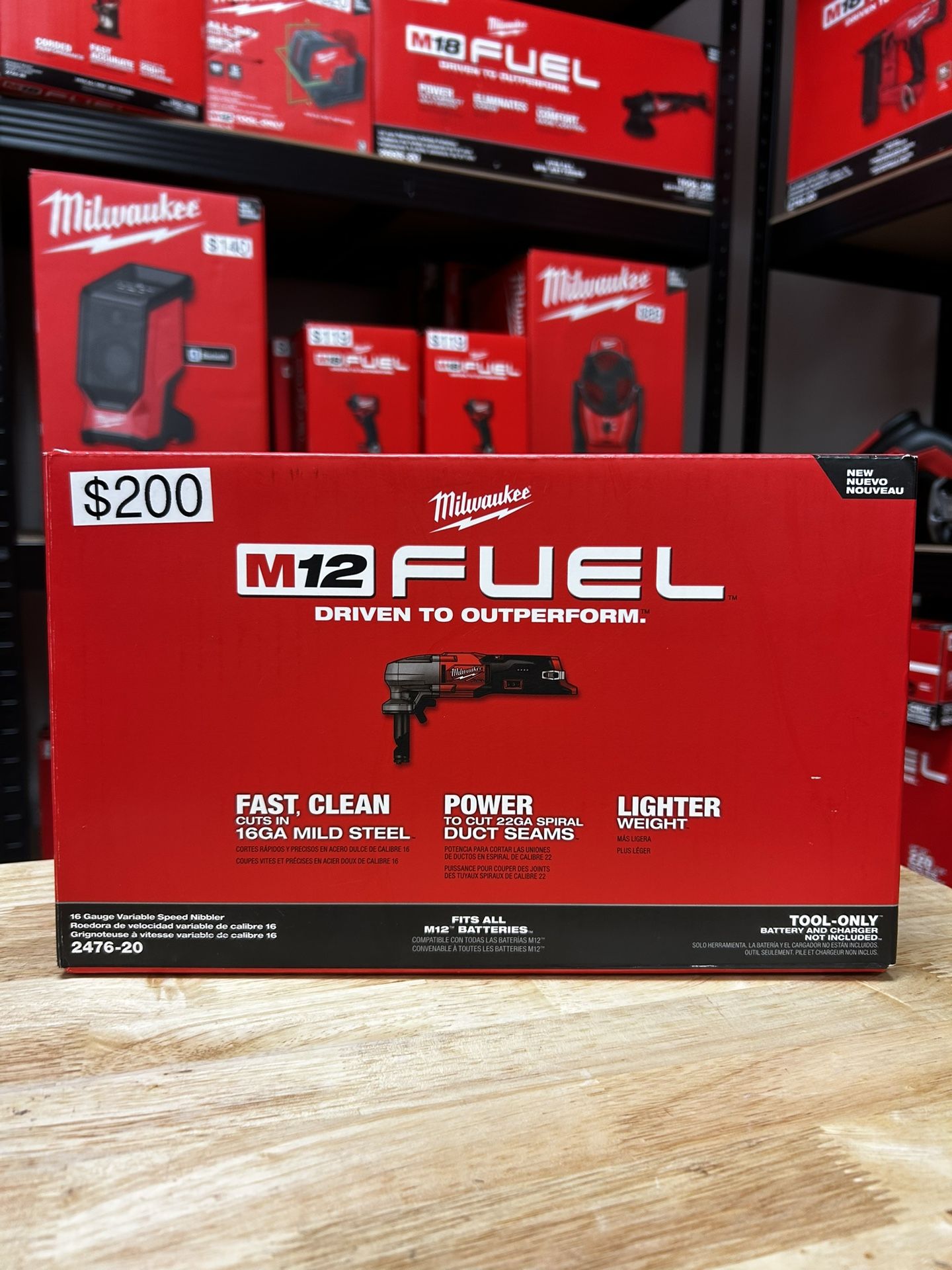 Milwaukee M12 FUEL 12-Volt Lithium-Ion Brushless Cordless 16-Gauge Variable Speed Nibbler (Tool-Only)