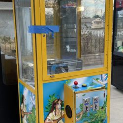 Arcade Plushie Crane Claw Machine 