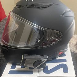 Shoei RF1400 Matte Black Medium Helmet & Sena 50C Camera