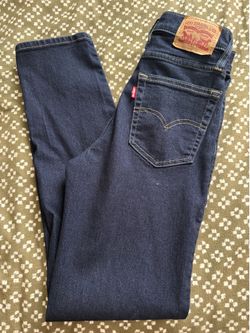 Women’s Levi Jeans