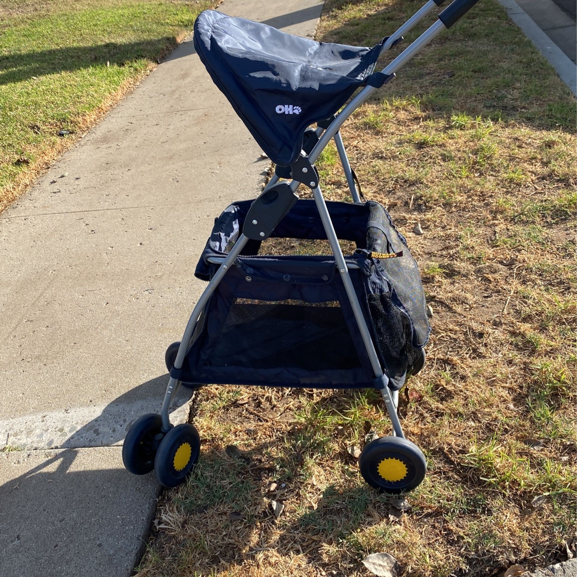 Dog Stroller. Outward Hound