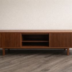Mid-Century Modern TV Stand (63”)