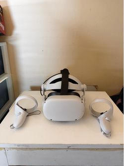 Oculus Quest 2 Bundle – Elite Strap Included