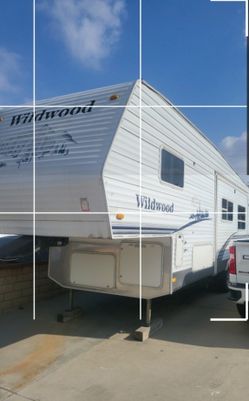 5th Wheel Travel Trailer
