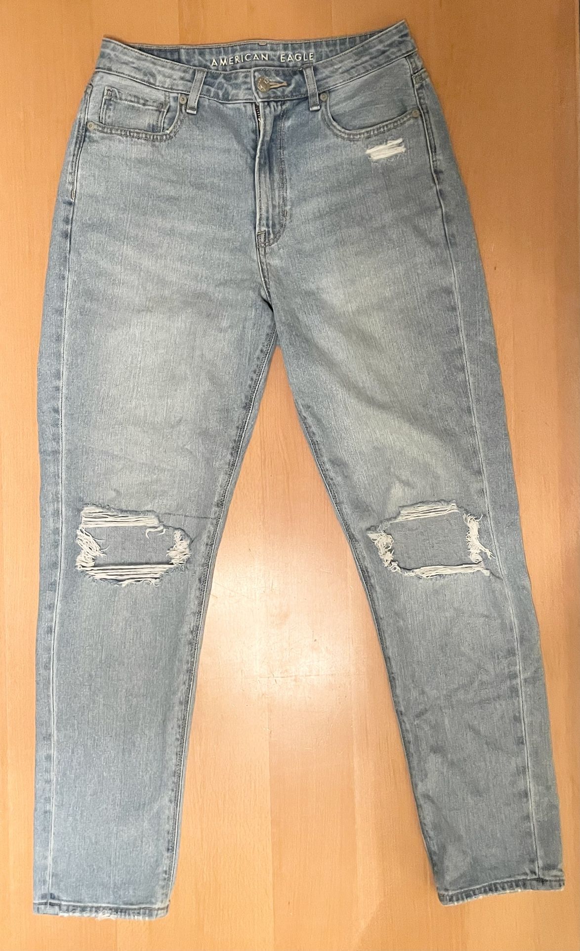 American Eagle Mom Jean