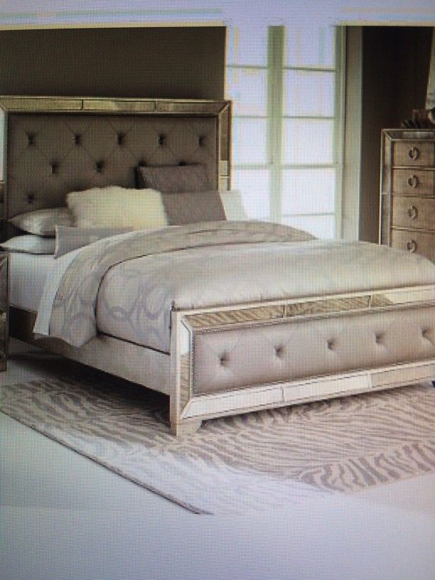Z GALLERY QUEEN BEDROOM SET