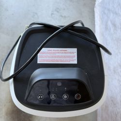 Honeywell 194 CFM 3-Speed Portable Evaporative Cooler for 120 sq. ft.