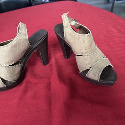 Lucky Brand Light Brown Platform Casual Pump  Size 7
