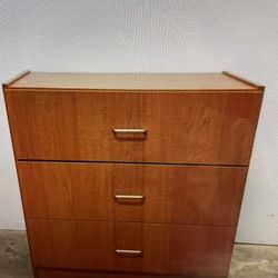 Dresser 3 Drawers