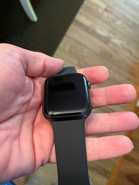 Apple Wrist Watch 